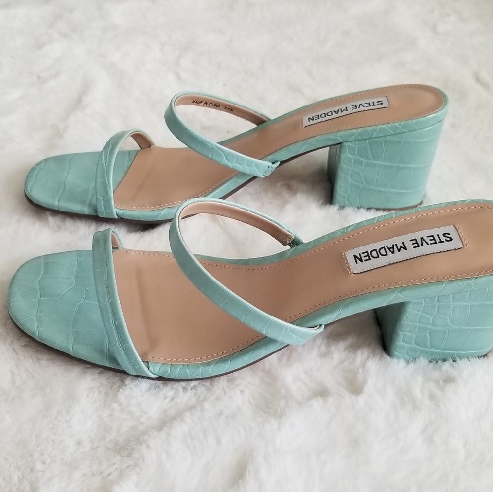 Steve Madden Issy Mint Green Sandals